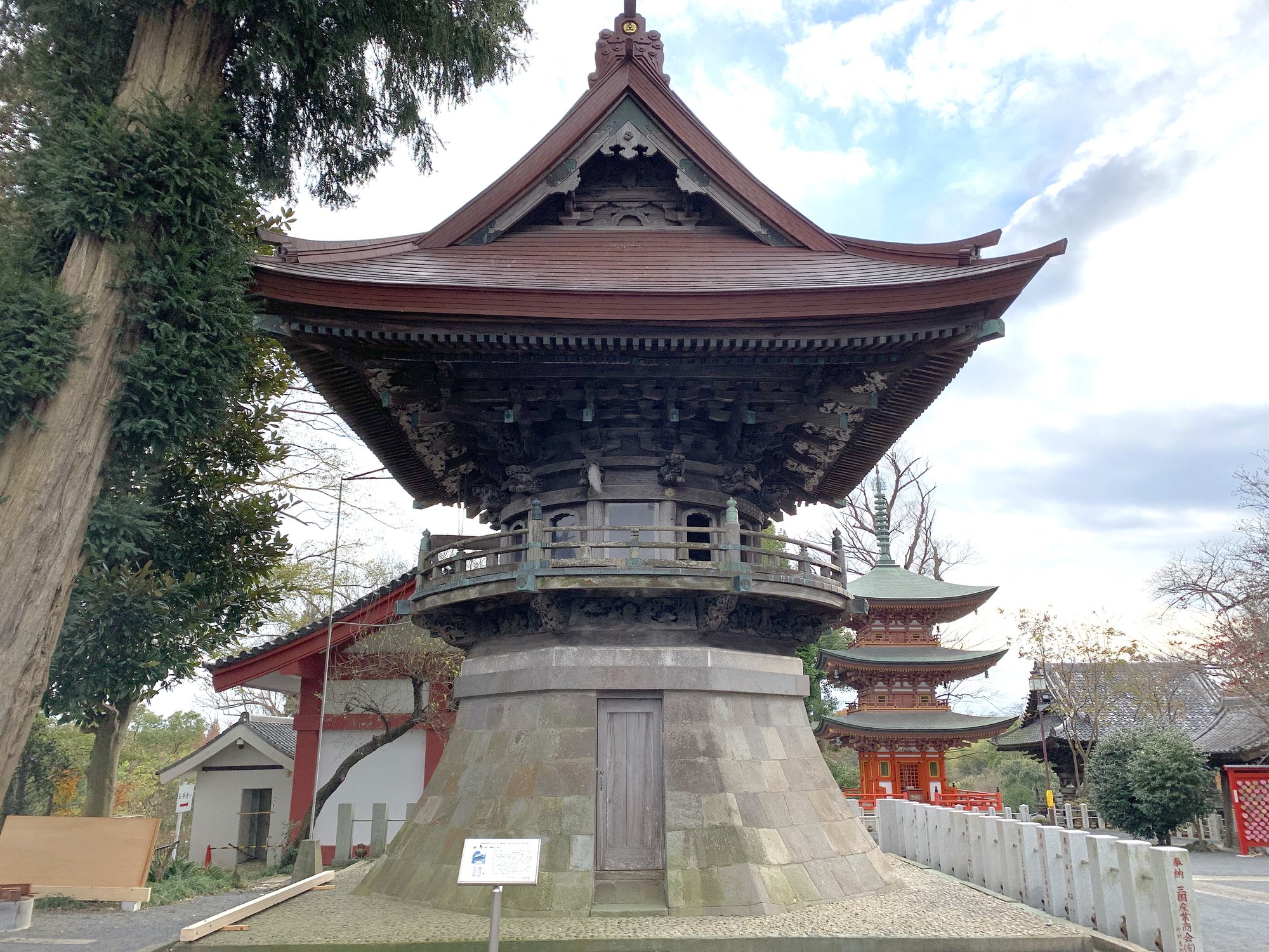 鐘楼の全景